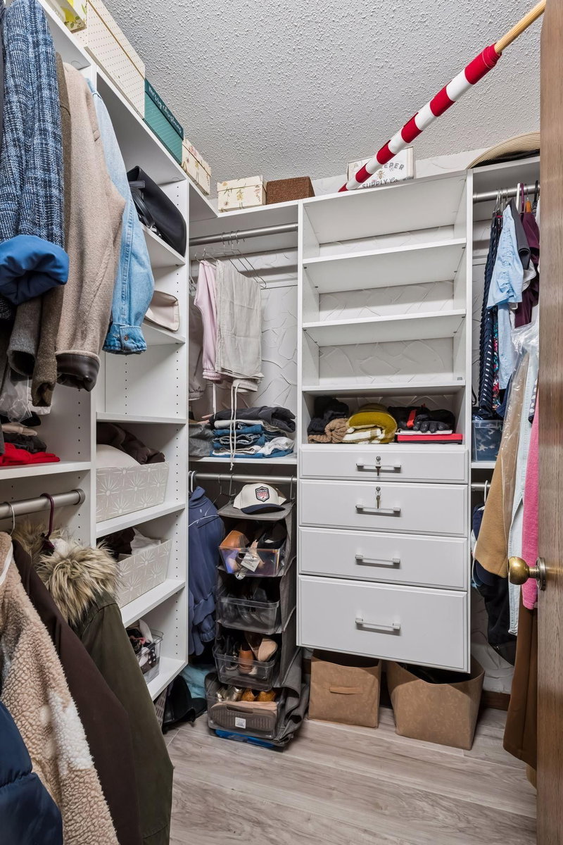 10531 Cedar Lake Road #212 - Photo 9