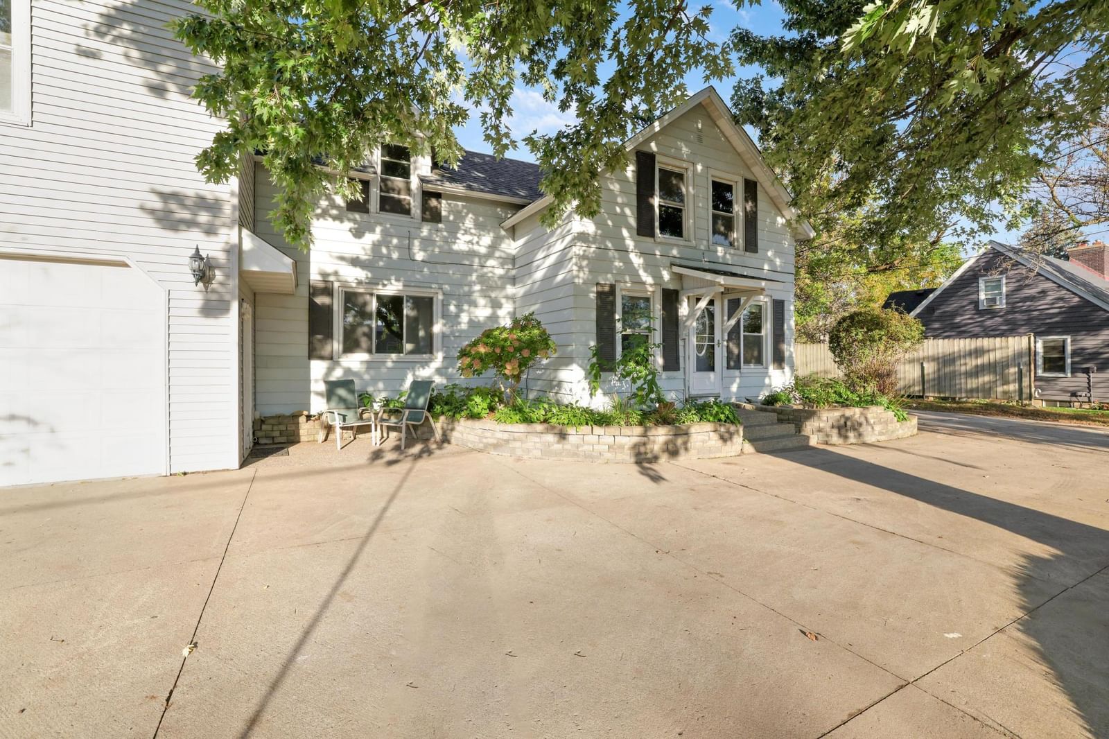 412 Prairie Avenue