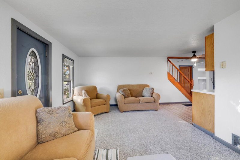 412 Prairie Avenue - Photo 9