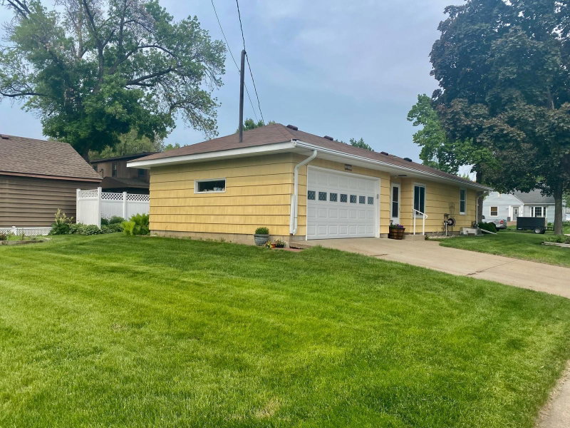 7244 Clinton Avenue - Photo 2