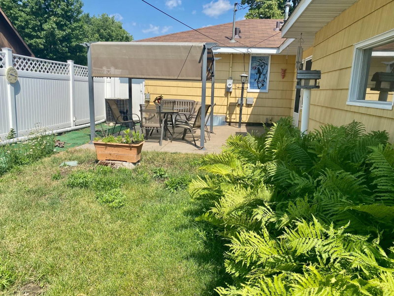 7244 Clinton Avenue - Photo 20