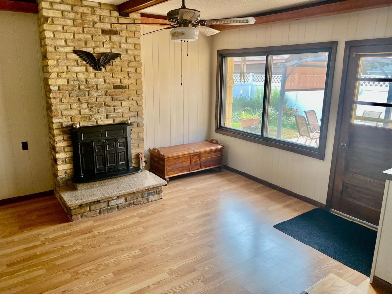 7244 Clinton Avenue - Photo 4