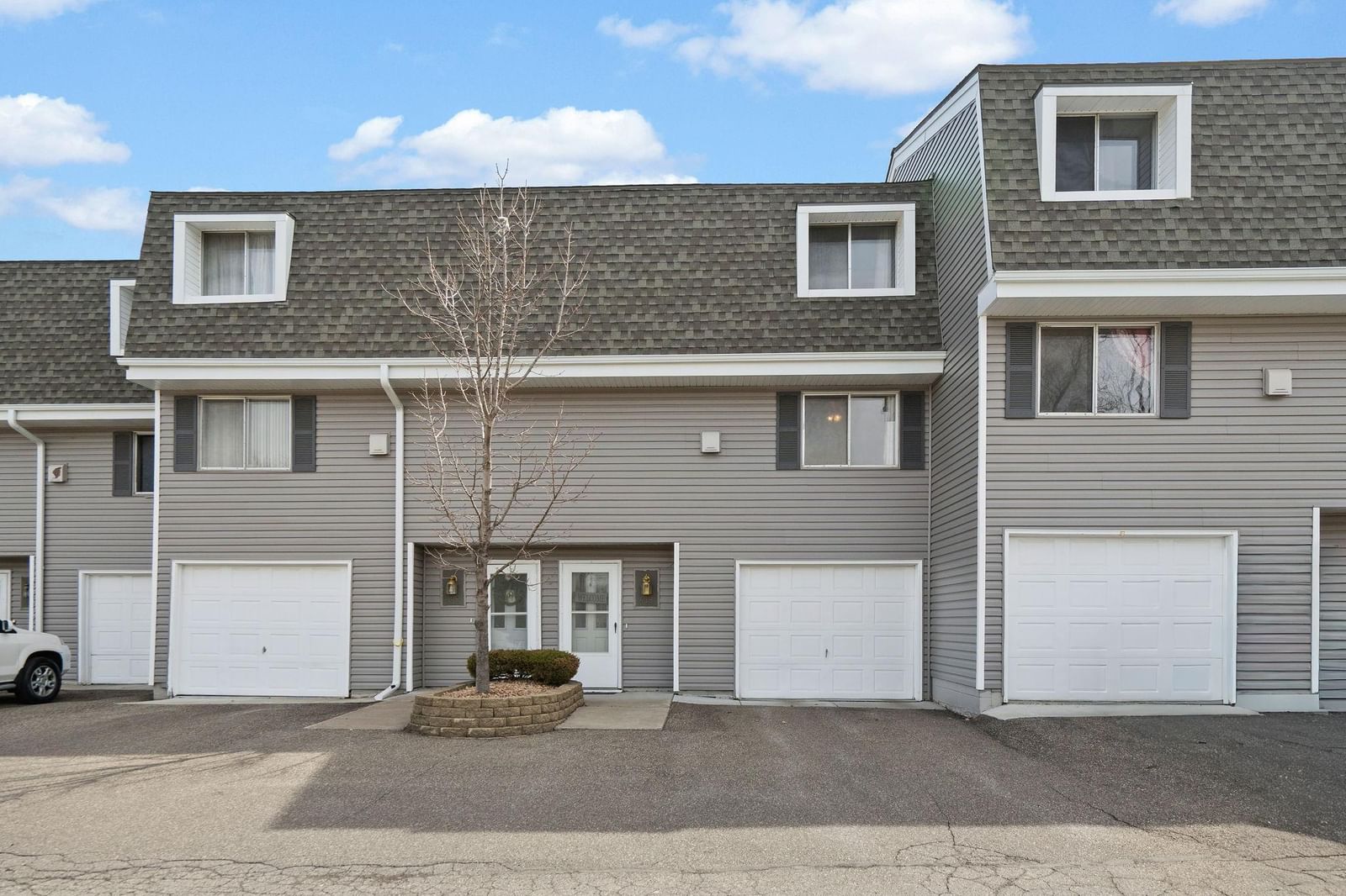 418 Dorland Place