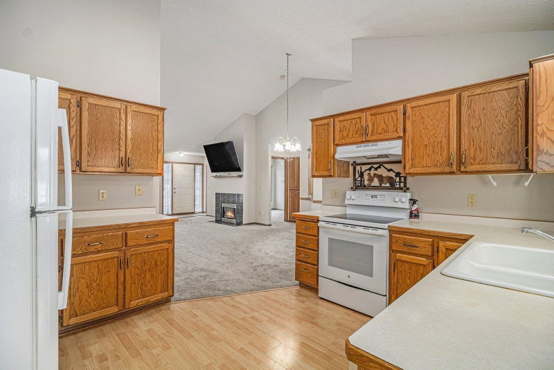 13142 Rose Street NW - Photo 4