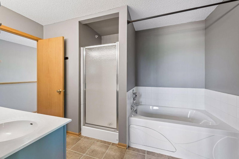 2898 Clover Ridge Drive - Photo 20