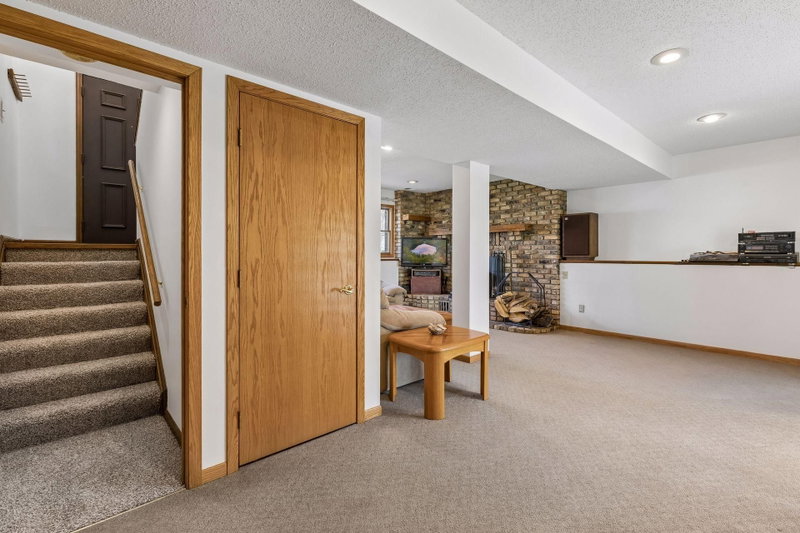 18815 South Lane - Photo 18