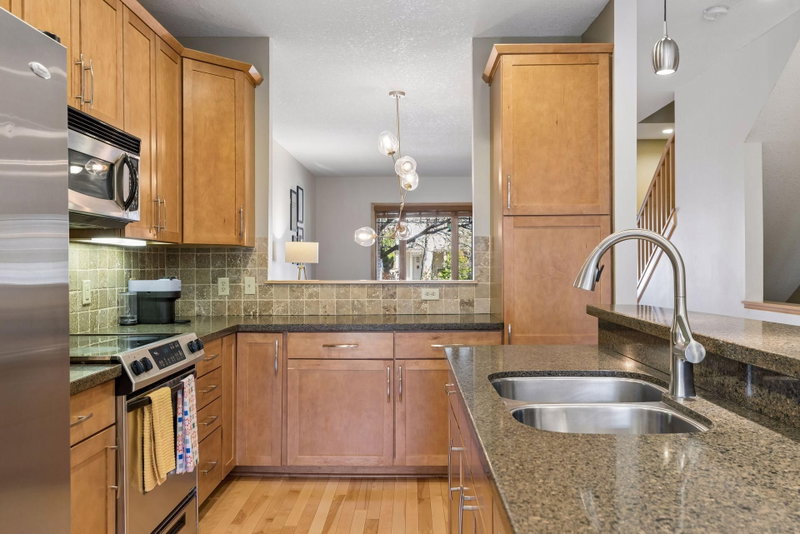 3022 Emerson Avenue S - Photo 10