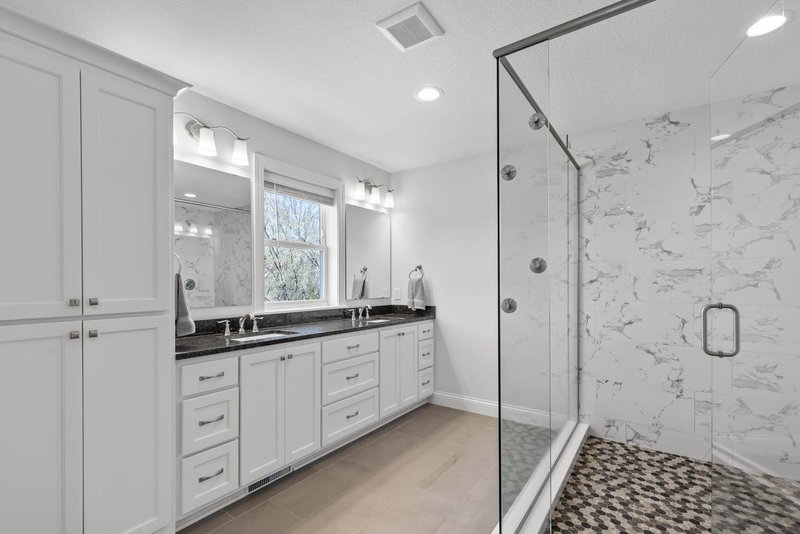 16860 Valley Road - Photo 35