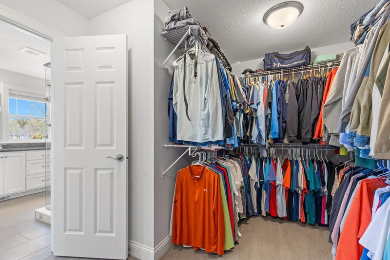 16860 Valley Road - Photo 36
