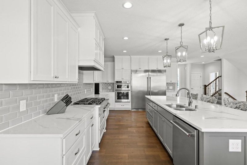 16860 Valley Road - Photo 6