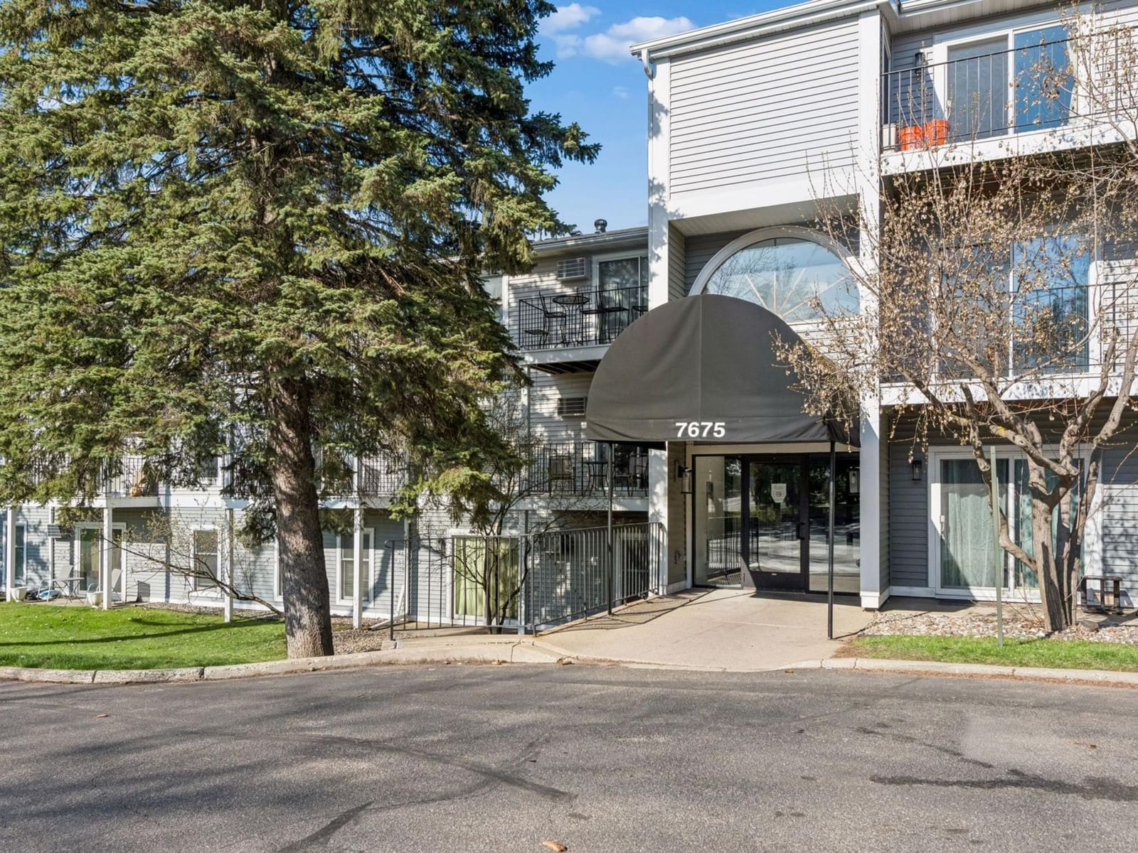 7675 142nd Street W #109