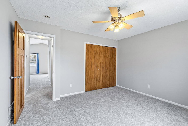 9623 Hamlet Avenue S - Photo 19