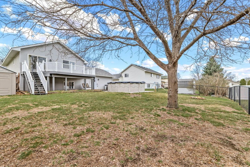 9623 Hamlet Avenue S - Photo 36