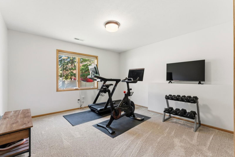 719 Eastridge Drive - Photo 38