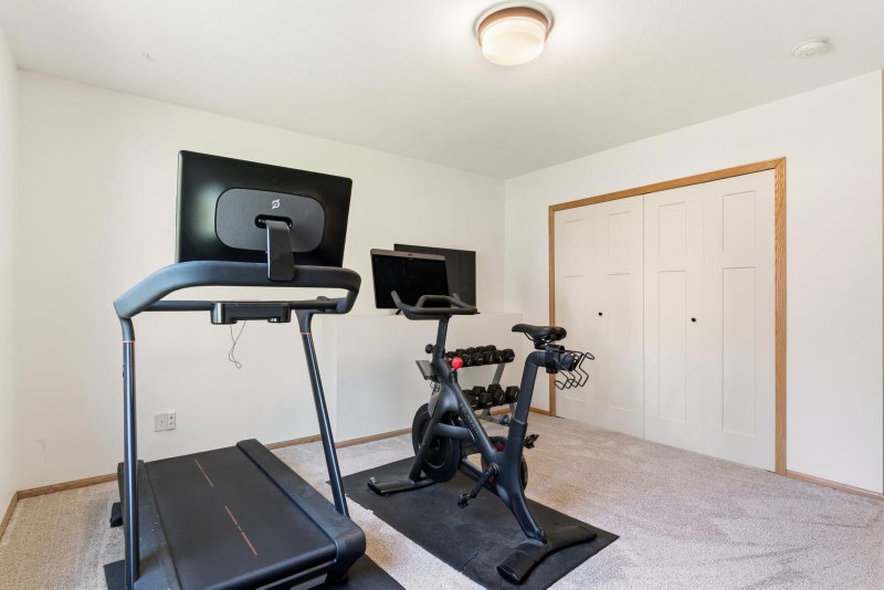 719 Eastridge Drive - Photo 39