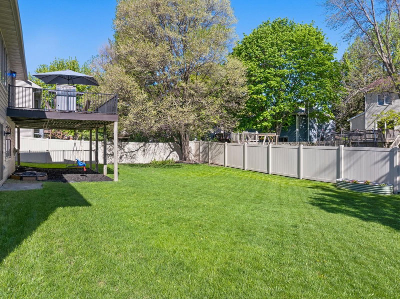 719 Eastridge Drive - Photo 49