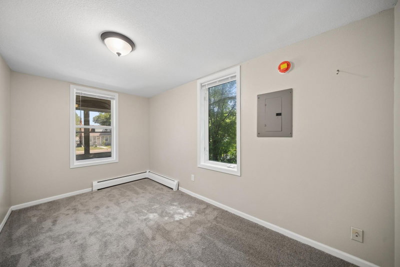 210 Willow Street - Photo 12