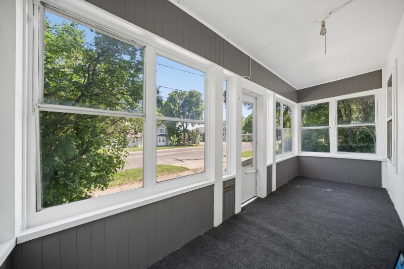 210 Willow Street - Photo 6