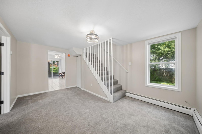 210 Willow Street - Photo 8