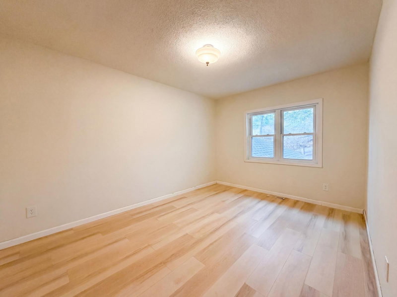 6475 Grandview Drive - Photo 14