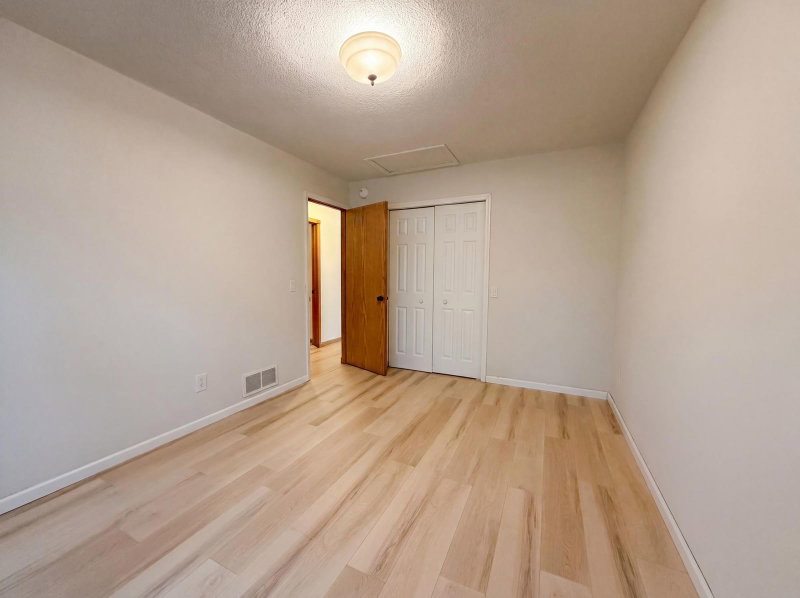6475 Grandview Drive - Photo 15