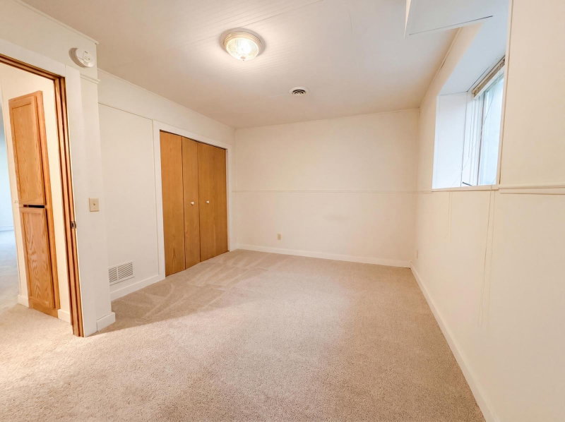 6475 Grandview Drive - Photo 16