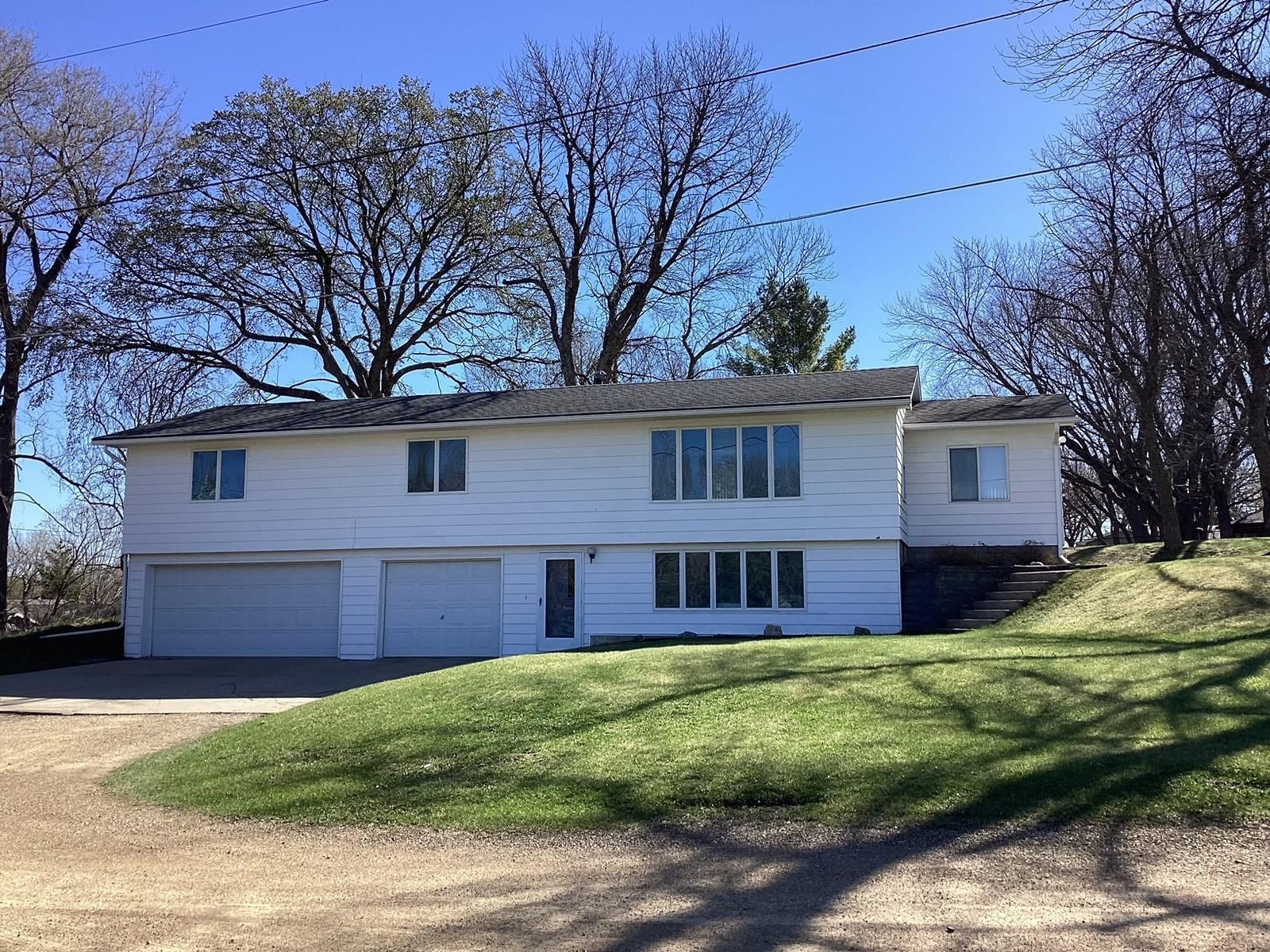 2418 Main Street W