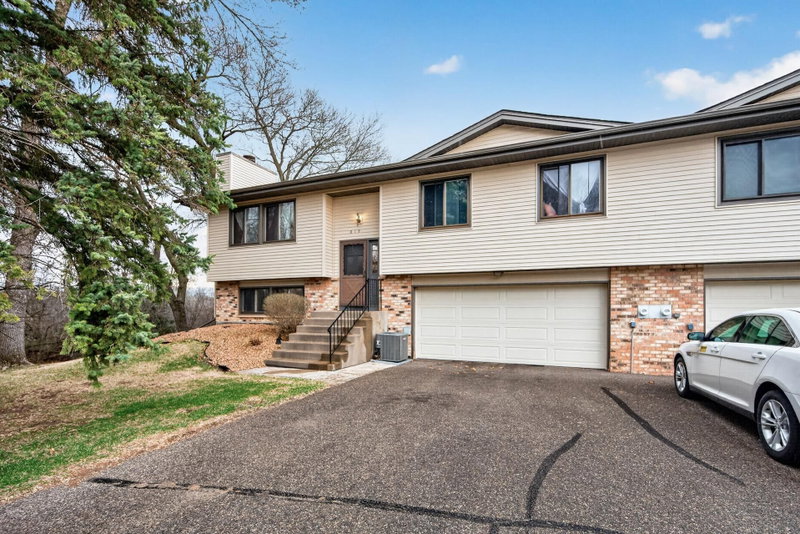 818 Sherwood Road