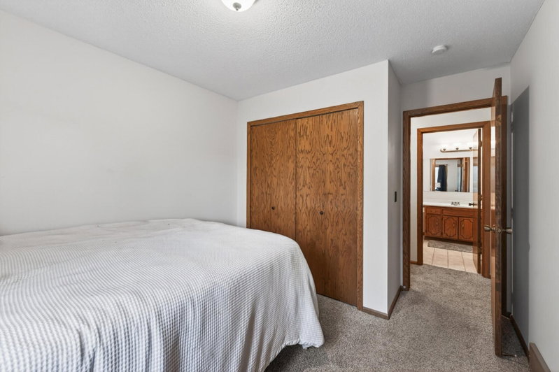 818 Sherwood Road - Photo 17