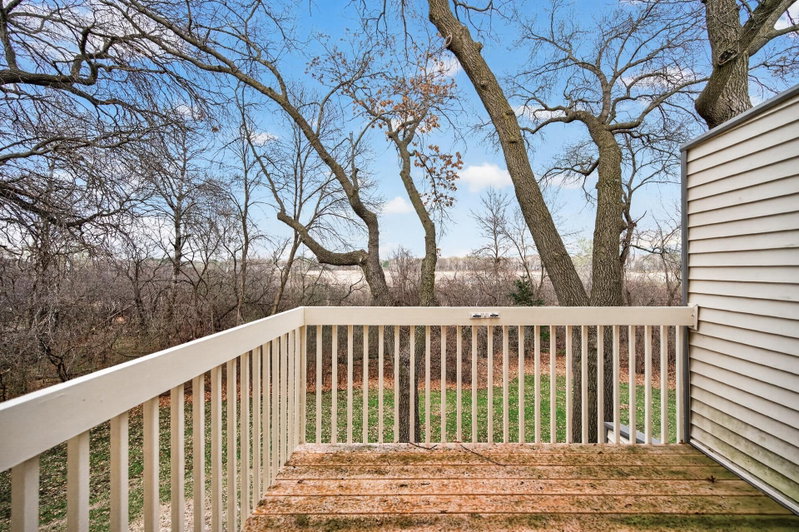 818 Sherwood Road - Photo 4