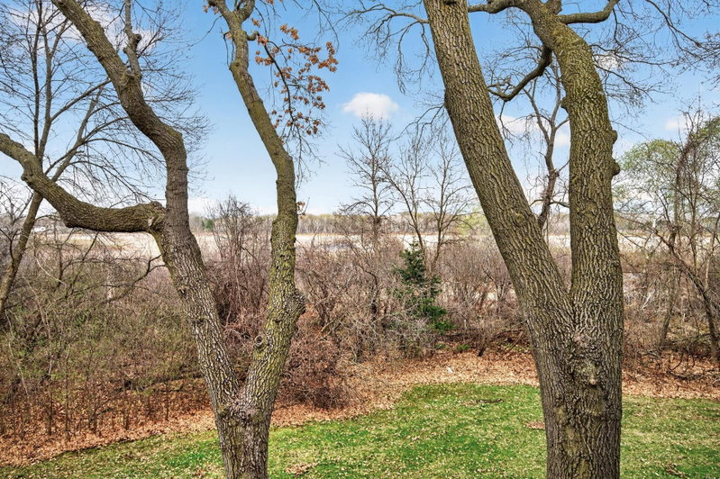 818 Sherwood Road - Photo 5