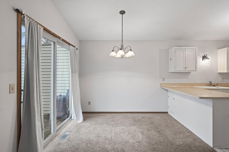 818 Sherwood Road - Photo 9