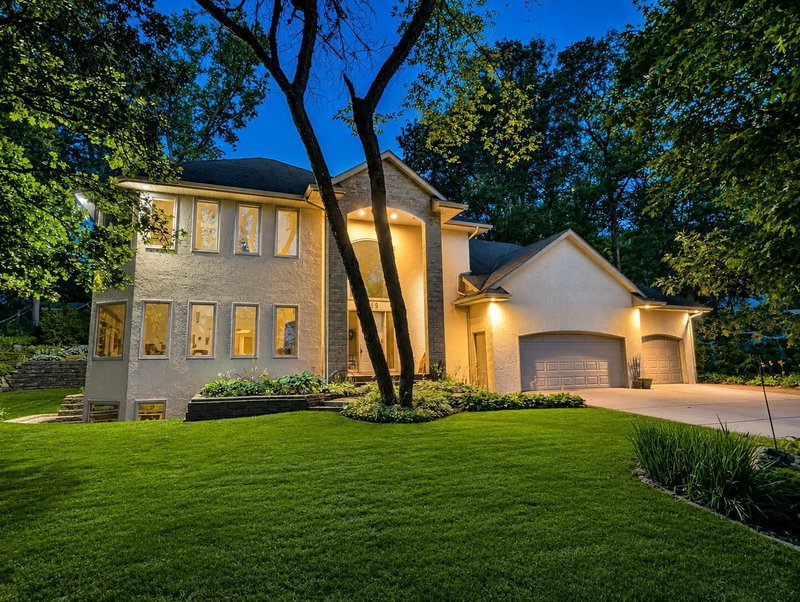 419 Brandywine Drive - Photo 2