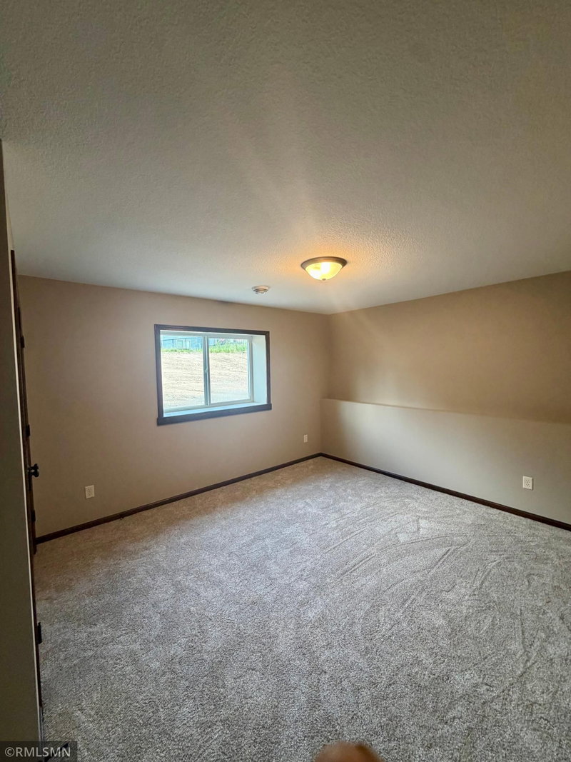 1615 Park View Lane NE - Photo 10