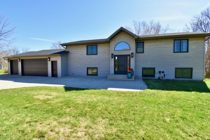 5123 Green Meadow Road SE - Photo 5