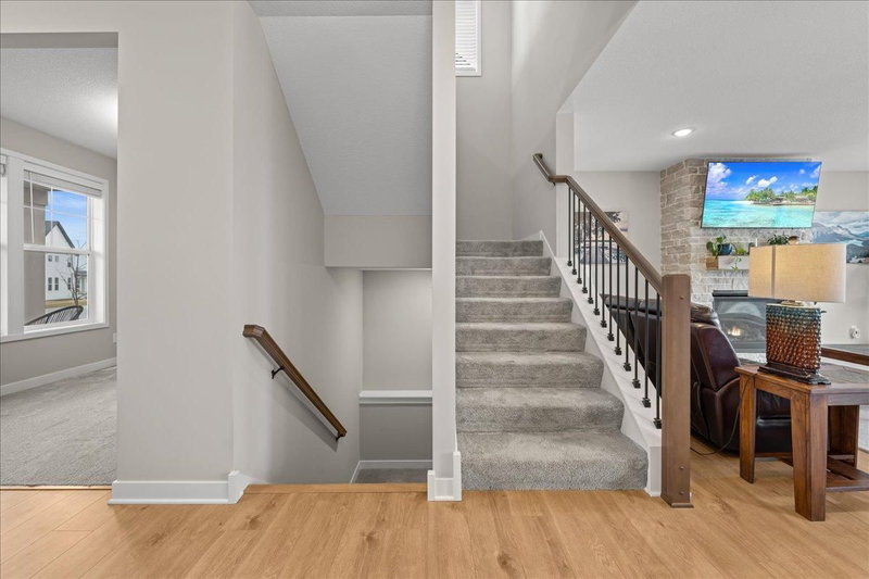 10125 Shadyview Lane N - Photo 16