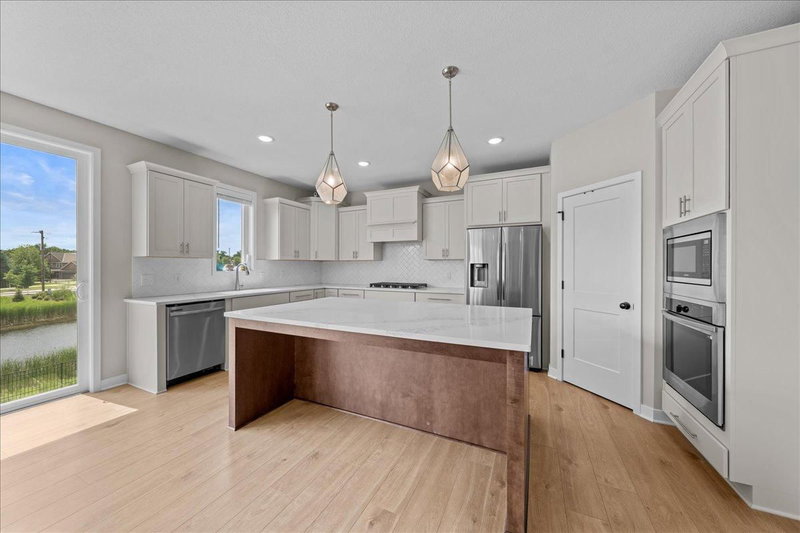 10125 Shadyview Lane N - Photo 10