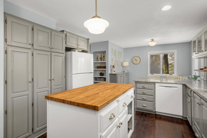 19044 Xavier Street NW - Photo 7