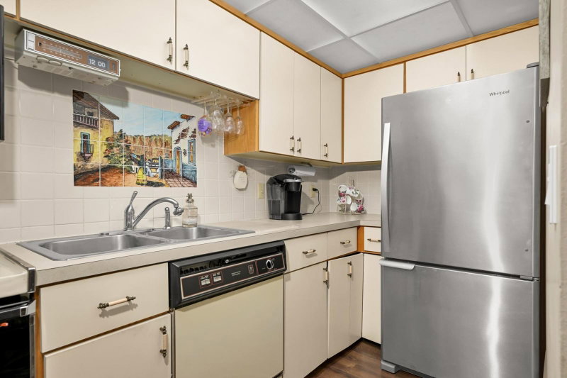 4120 Parklawn Avenue #222 - Photo 13