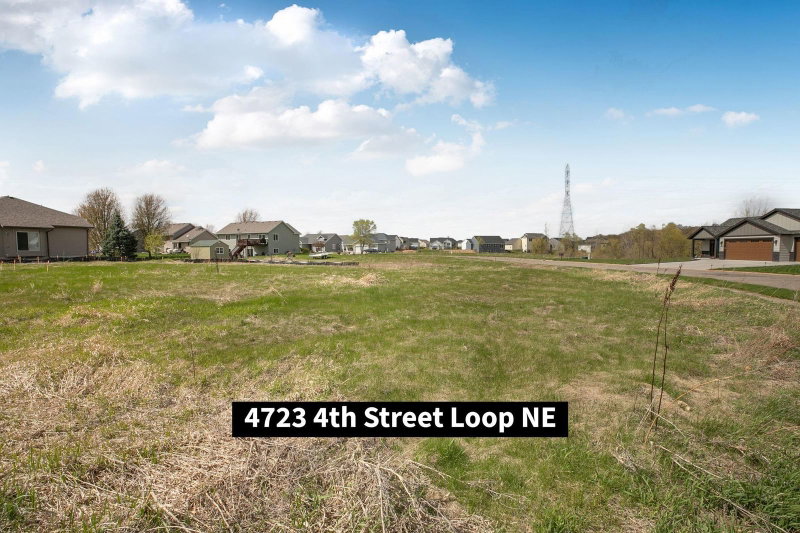 4723 4th Street Loop NE