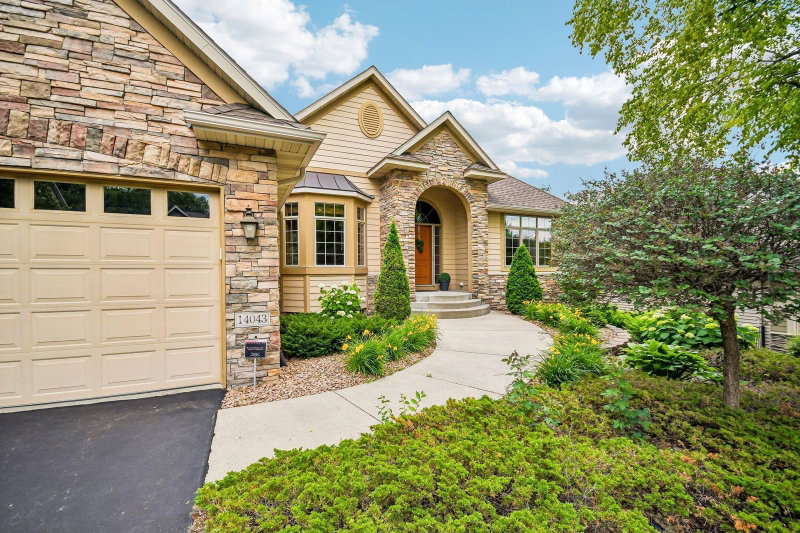 14043 Kings Court - Photo 35