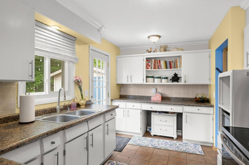 3400 Hopkins Crossroad - Photo 5