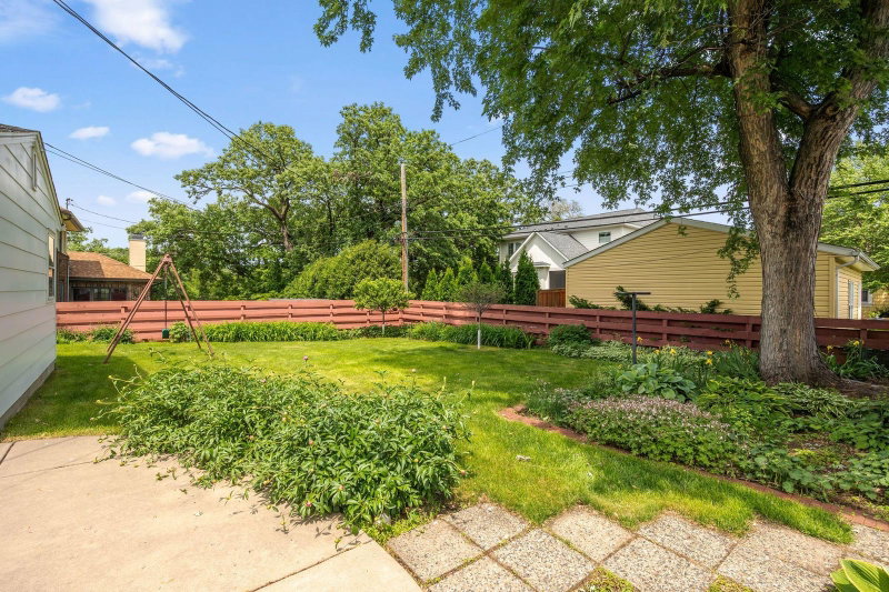 4325 Wooddale Avenue S - Photo 56