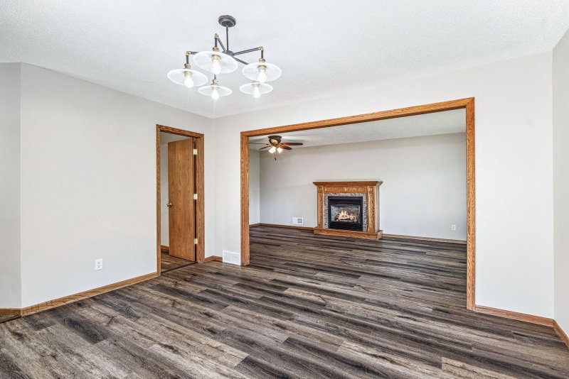 9303 Hallmark Avenue S - Photo 19