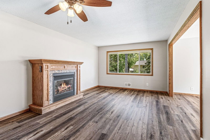 9303 Hallmark Avenue S - Photo 21
