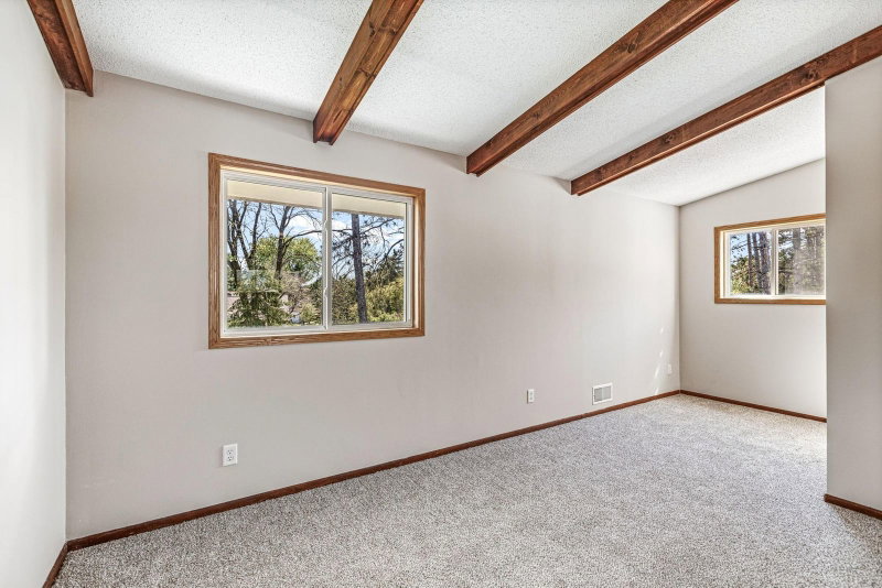 9303 Hallmark Avenue S - Photo 33