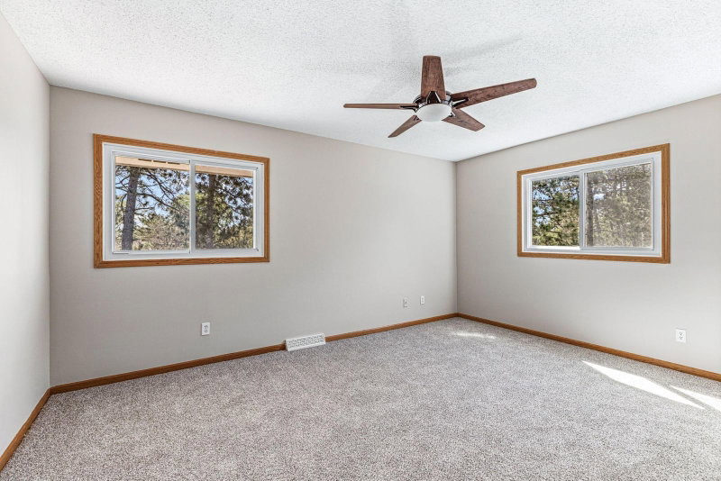 9303 Hallmark Avenue S - Photo 40