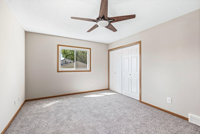 9303 Hallmark Avenue S - Photo 42