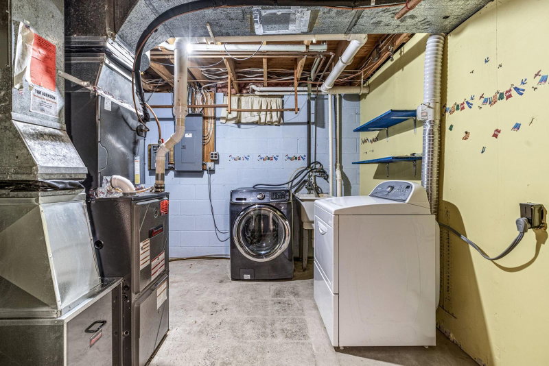 9303 Hallmark Avenue S - Photo 49