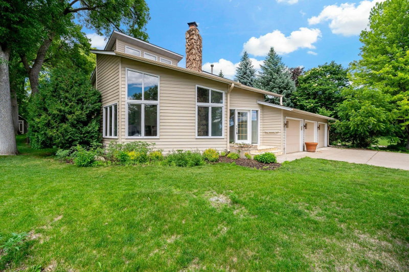 10300 27th Avenue N - Photo 7